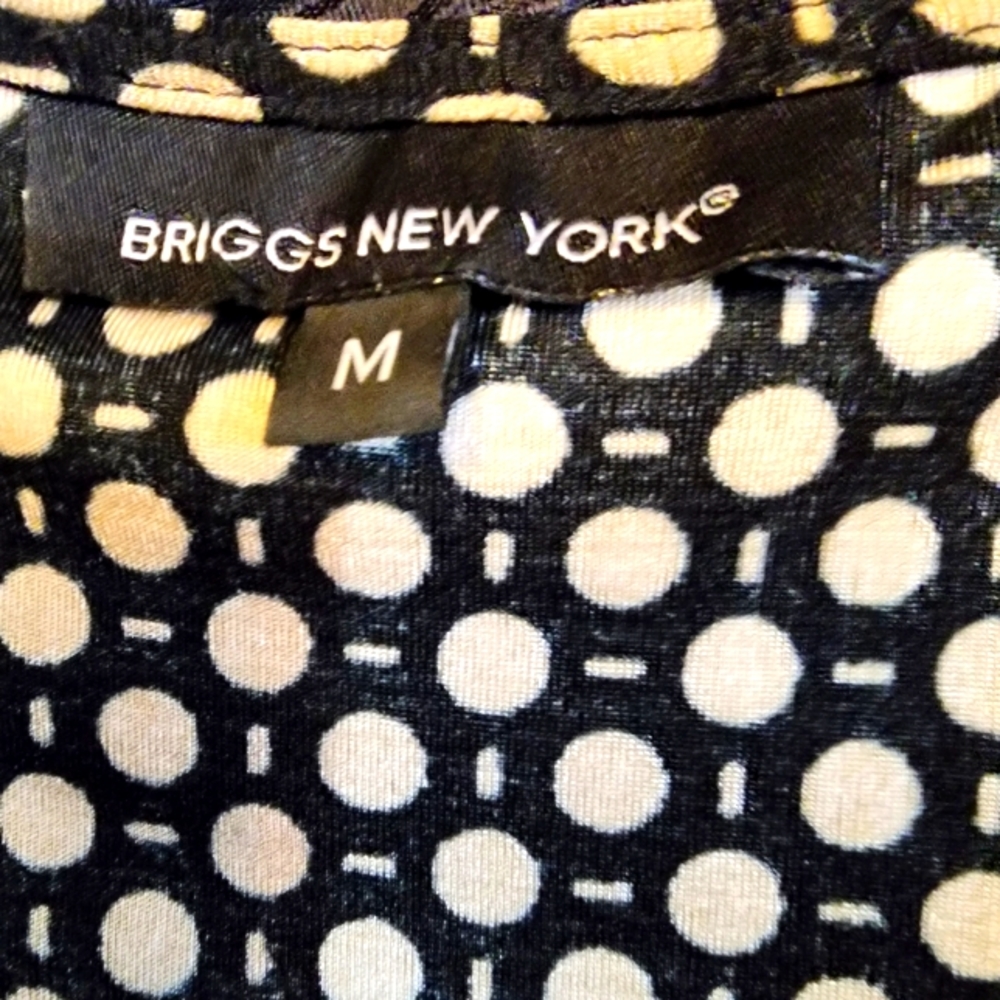 BRIGGS SUMMER TOP WITH FLOUNCE IN FRONT MEDIUM SIZE